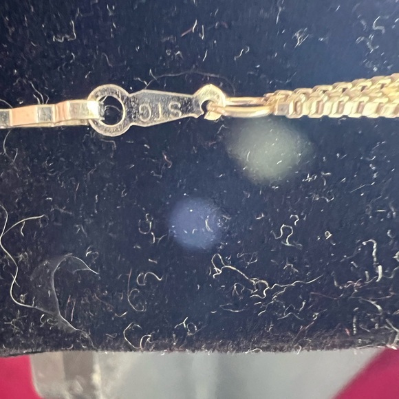 Sterling silver triple strand box chain. - Picture 5 of 5